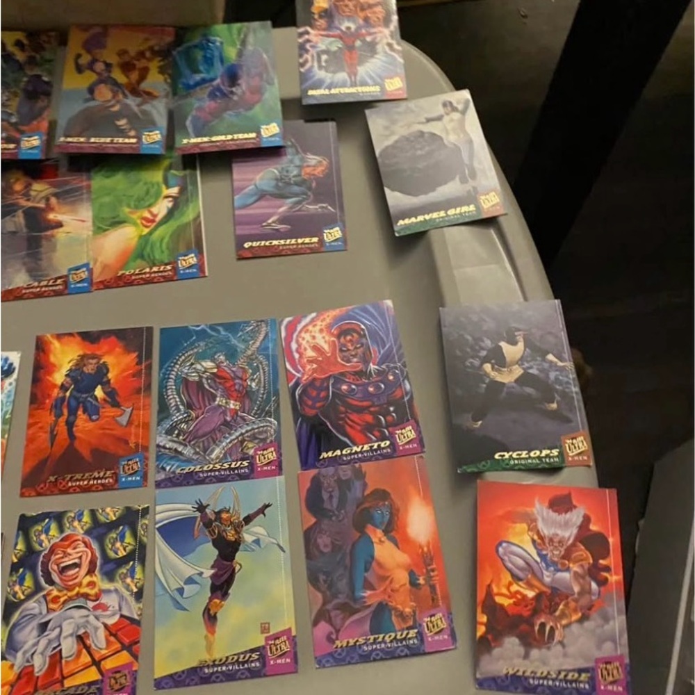 Marvel X-Men Trading Card Set - Red, Blue, Purple, Green